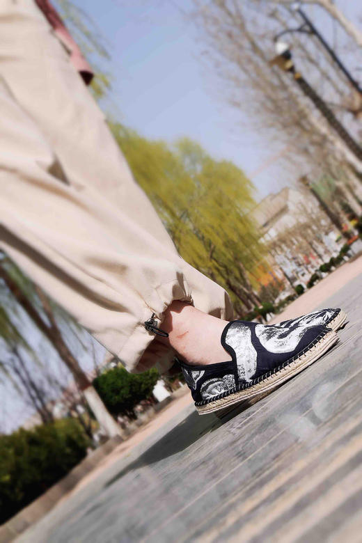 【买麻鞋，雅路人】防脚臭，春夏款雅路人手工千层底布鞋亚麻底民族风女鞋千层布鞋女1810-10W 商品图9