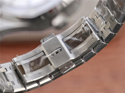 TWA爱彼皇家橡树26120，国外zui新玩物 终于有复刻解毒来了 双重时间 美联社 AP爱彼 皇家橡树 26120ST.OO.1220ST.01 复刻机芯Cal.2329/2 商品图9