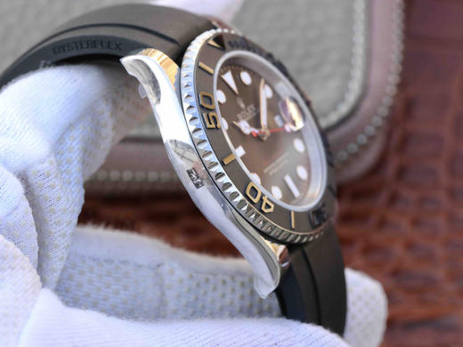 AR劳力士YM游艇YACHT-MASTER＂116655＂(游艇)系列，搭载订制版3135机芯.AR版的胶带做出了与正品一致的内含钢片的技术与质感.能与正品通用互换 商品图4