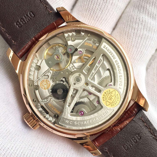 ZF万国V5版新葡7。型号:IW500702系列：葡萄牙定制52010自动机械机芯,动力储备：168小时外观表径：42.3毫米，男士，皮表带，透底 商品图6