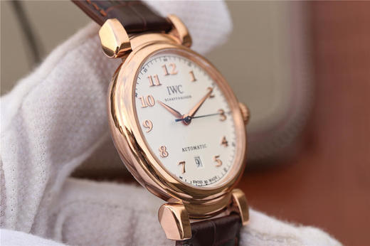 万国达文西系列2017新款。又一乱真选择！100%原装逐个零件开模，精钢镀银表壳。2892改原装35111自动机械,40毫米中规直径 商品图5