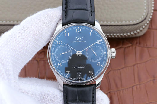 ZF万国v5版新葡7型号：IW500705（老葡七的型号是IW500107，这是不同的两个型号）系列：葡萄牙52010自动机械,42.3毫米直径 商品图0