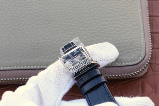 积家翻转系列Reverso腕表，表背可翻转至正面 商品图7