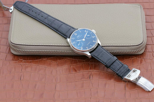 ZF万国v5版新葡7型号：IW500705（老葡七的型号是IW500107，这是不同的两个型号）系列：葡萄牙52010自动机械,42.3毫米直径 商品图10