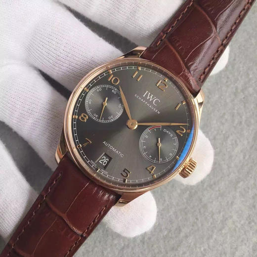 ZF万国V5版新葡7。型号:IW500702系列：葡萄牙定制52010自动机械机芯,动力储备：168小时外观表径：42.3毫米，男士，皮表带，透底 商品图4