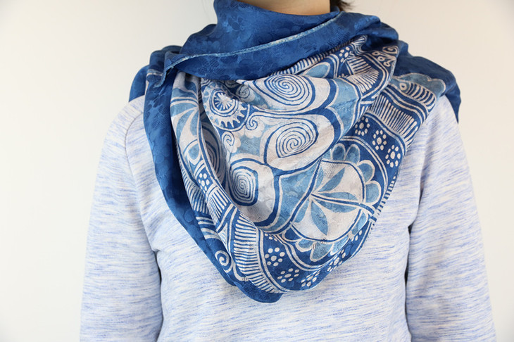 贵州蜡染纯天然桑蚕丝蜡染围巾