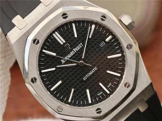 爱彼皇家橡树15400橡胶系列，搭载订制版超薄9015改Cal．3120全自动机芯，原版ap格子纹表盘，双面蓝宝石玻璃，进口橡胶表带，原装折叠表扣，佩戴舒适柔软 使用寿命更长 商品图3