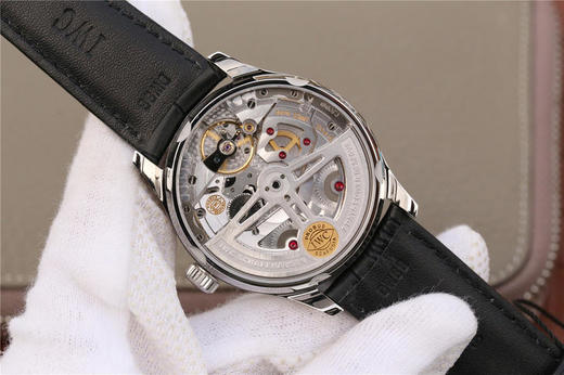 ZF万国v5版新葡7型号：IW500705（老葡七的型号是IW500107，这是不同的两个型号）系列：葡萄牙52010自动机械,42.3毫米直径 商品图4