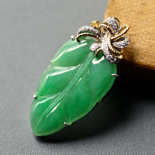 冰种阳绿翡翠叶子18k白金钻石镶嵌 商品图0