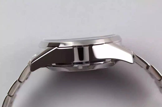 V6豪雅CARRERA CALIBRE 1887计算时码表机芯(直径41毫米)这款优雅的腕表以最初的CARRERA 41毫米进口一比一自动机械配有精准 商品图5