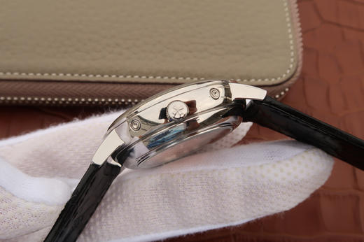 江诗丹顿传承系列43175。月份，星期，日历，月相，均为真实功能，和正品完全一致的功能 商品图4