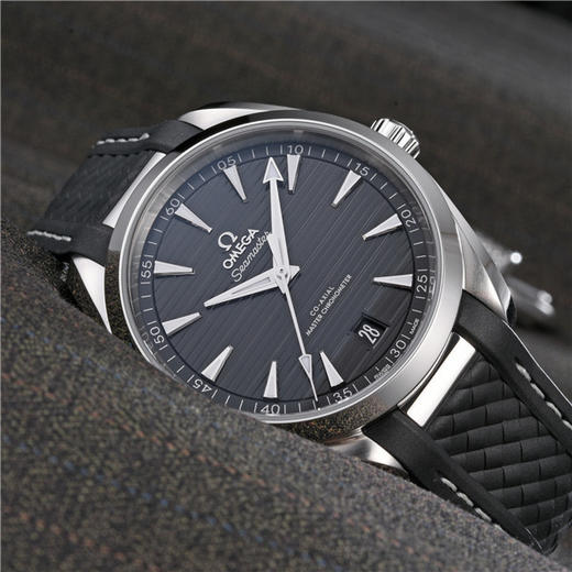 欧米茄 OMEGA 海马系列男士自动机械腕表 220.12.41.21.01.001 商品图2