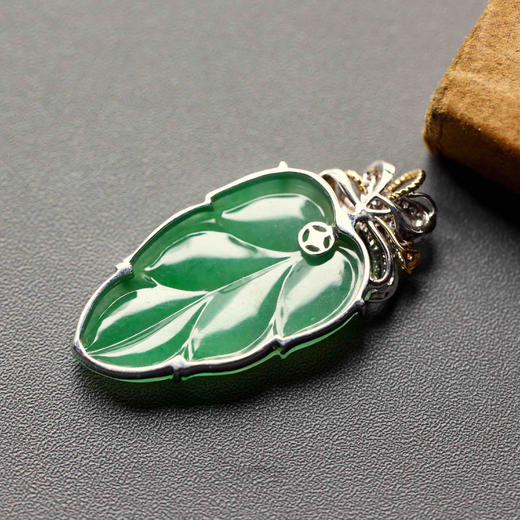 冰种阳绿翡翠叶子18k白金钻石镶嵌 商品图5