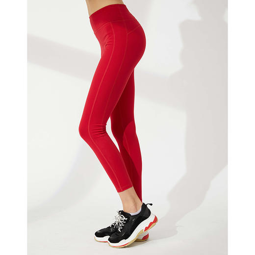 moovin红色瑜伽裤