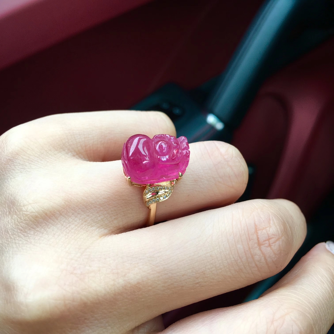 红碧玺貔貅戒指