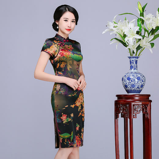 QQ  627复古修身立领香云纱旗袍 商品图1