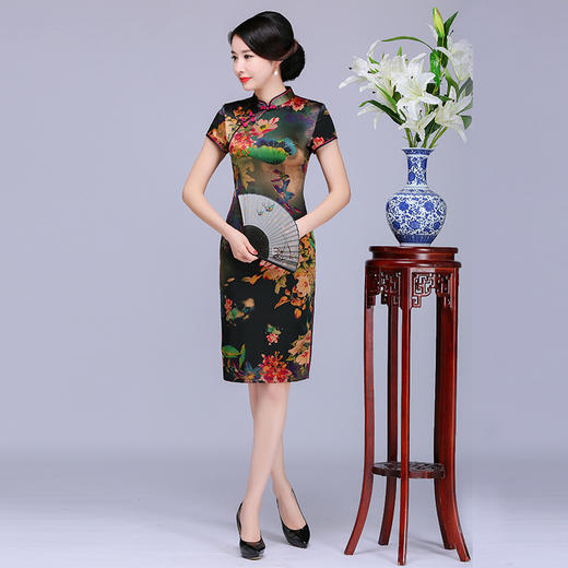 QQ  627复古修身立领香云纱旗袍 商品图0