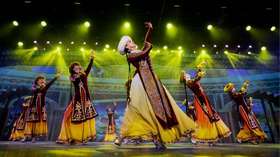 新疆国际大巴扎 《丝绸之路 千年印象》门票 大型民族歌舞秀+自助餐