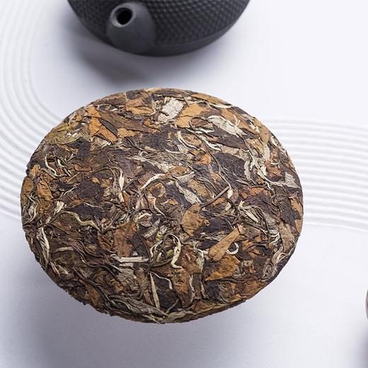 鸣弦红 英红九号 白茶茶饼 357g 包邮 商品图2