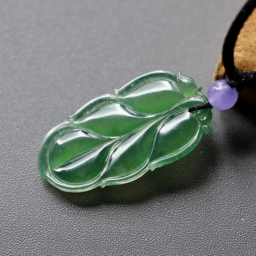 冰种湖水绿翡翠叶子 商品图4