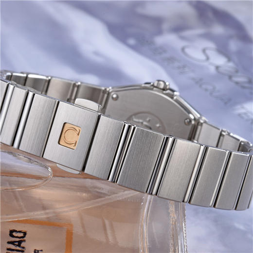 欧米茄 OMEGA 星座系列女士石英腕表 123.15.24.60.55.006 商品图4