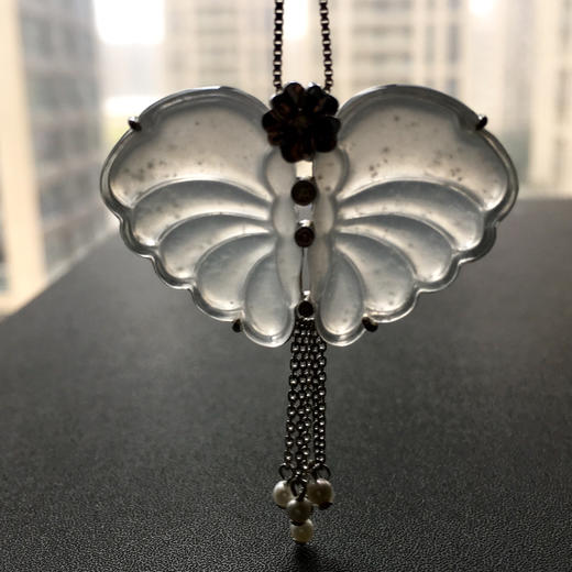 冰种翡翠蝴蝶18k白金钻石镶嵌设计师款 商品图4