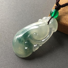 冰种飘花厚庄翡翠龙如意