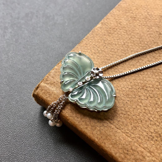 高冰种蓝水翡翠蝴蝶18k白金钻石镶嵌 商品图1