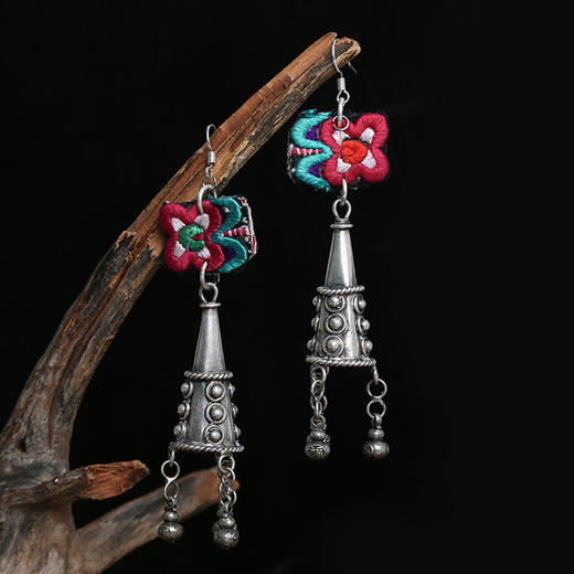 福禄苗银绣花手工耳环 | 现货加急发| 绣花图腾手工之作  随机发出 商品图0