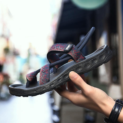 【服饰鞋包】夏季款男士户外休闲涉水轻便凉罗马拖鞋 商品图1