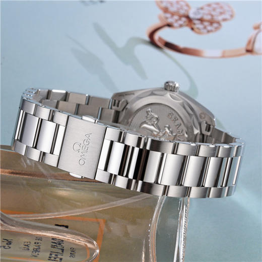 欧米茄OMEGA 海马系列女士石英腕表220.10.28.60.51.001 商品图4