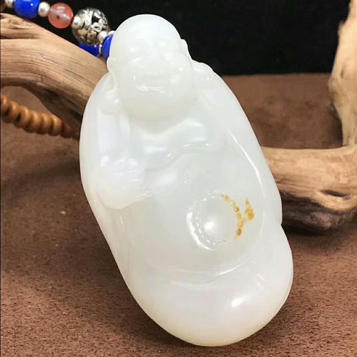 羊脂立体佛公!脂白和田玉籽料作品,84.