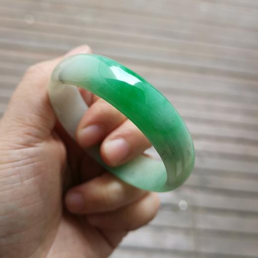 半圈辣色贵妃镯 商品图5