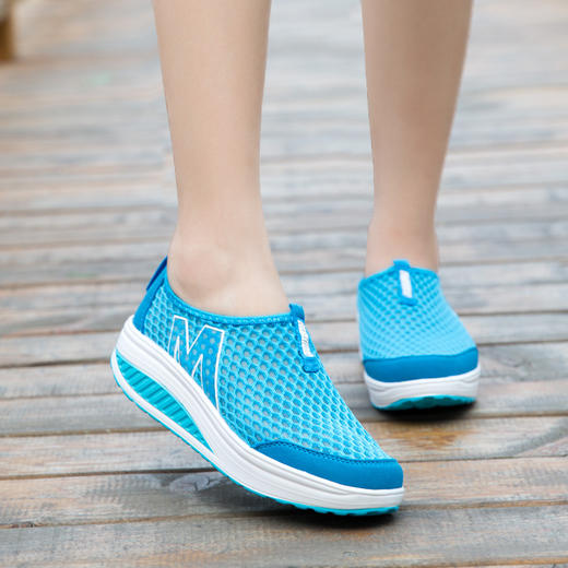 YW-33081 新款韩版超透气网面摇摇鞋 商品图2