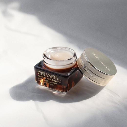 现货▲美国 雅诗兰黛抗蓝光精华眼霜  特润修护 淡化细纹黑色素新款小棕瓶 15ml 五代 商品图2