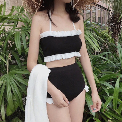 【泳衣】*夏季chic风性感挂脖针织拼接荷叶边配胸垫泳衣套装女 商品图3