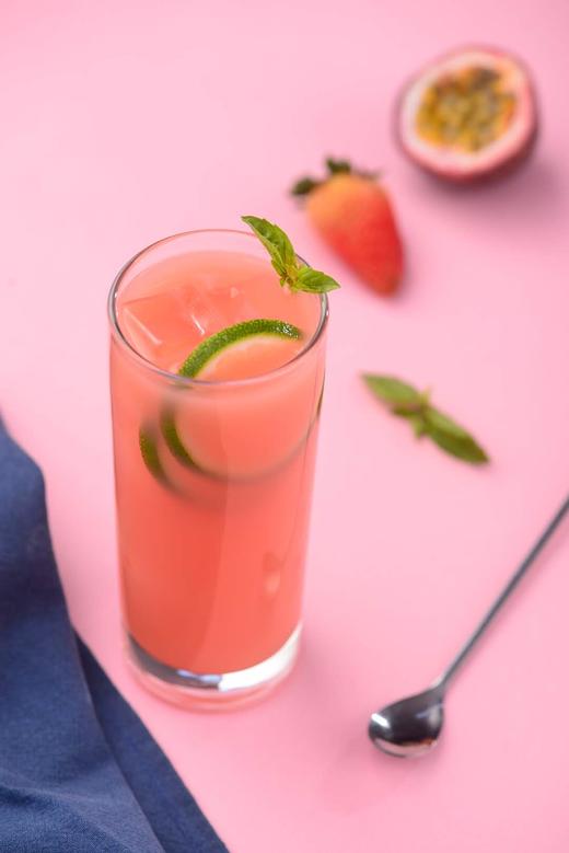 豆豆龙带你55元做9寸比萨 一杯草莓芭乐汁!