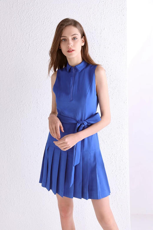 现货ao正高级成衣显肤白的宝蓝色水手领双拉链小裙摆连衣裙