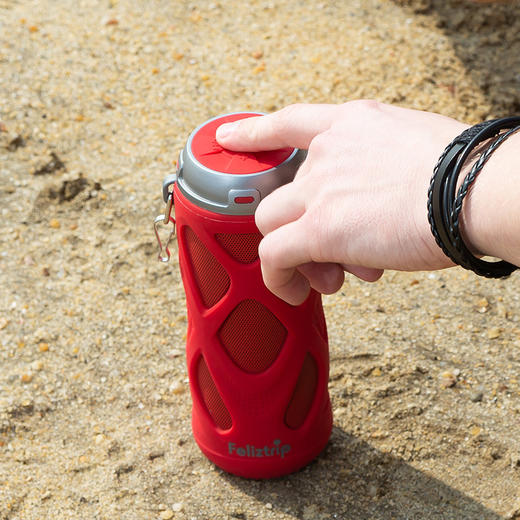 Feliztrip斐利斯 时尚便携式大功率户外蓝牙音箱 NFC超重低音 TR-iBASS7 商品图3