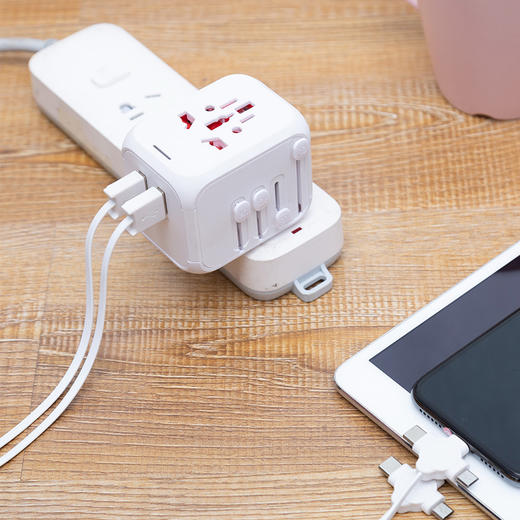 Feliztrip斐利斯 出国旅行多国通用电源转换插座带QC3.0快充usb输出 TR-20QC 商品图4