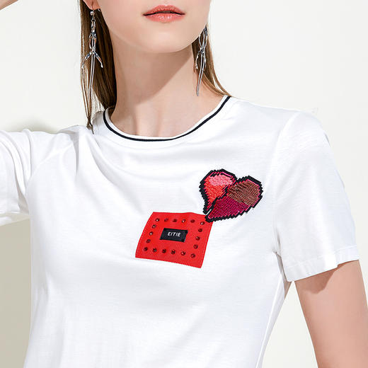 EITIE爱特爱女装夏季新款螺纹圆领刺绣时尚白色纯棉简约T恤5902601 商品图2