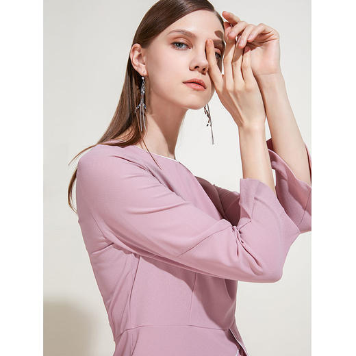 EITIE爱特爱品牌女装春夏新款荷叶边褶皱拼接气质优雅连衣裙5907620 商品图1