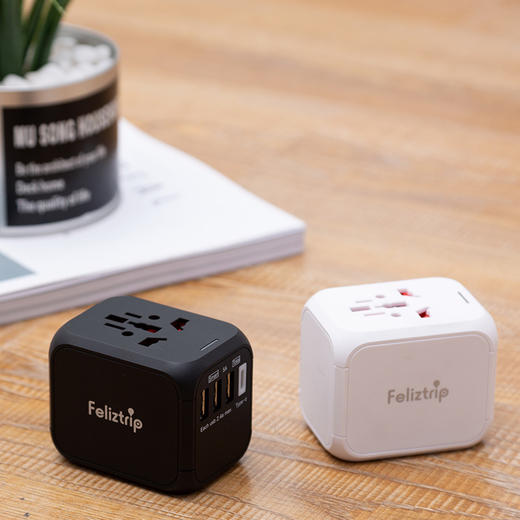 Feliztrip斐利斯 出国旅行多国通用带usb、TypeC输出电源转换插座 TR-19C 商品图1