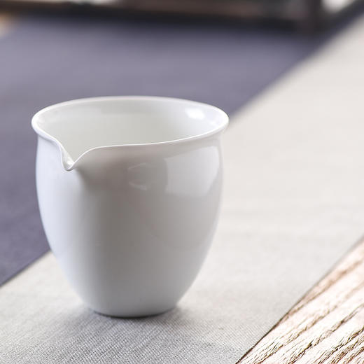 景德镇陶瓷公道杯 简约纯手工分茶器 茶道匀杯公杯功夫茶具配件