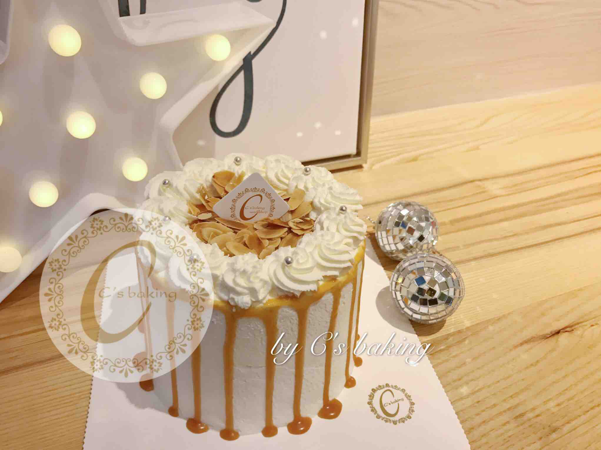 太妃焦糖杏仁忌廉蛋糕（里面是独家太妃焦糖酱+杏仁片夹馅）（默认自提，收费配送请联系客服）