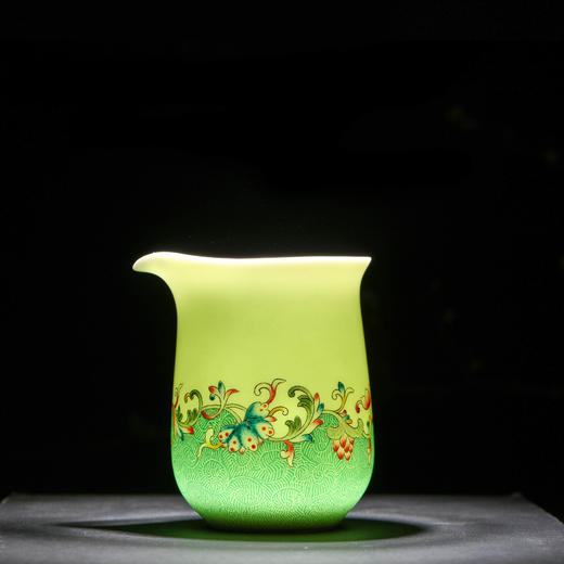 翠玉扒花缠枝莲纹小撇口杯6头茶具（已停产） 商品图3
