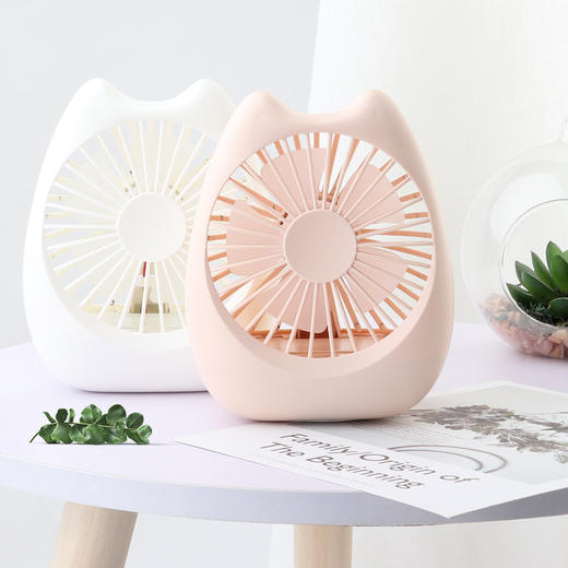 新款清新马卡龙USB迷你小风扇 小猫咪桌面便携强风力风扇 商品图3