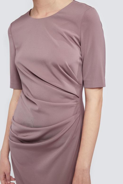 腰部褶皱短袖长连衣裙