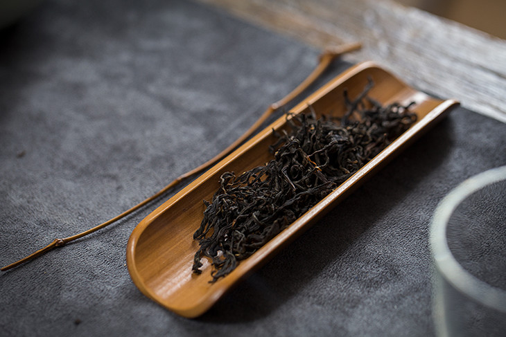 茶香记桐木老枞红茶2018桐木关红茶百年老枞传统工艺甜润甘醇