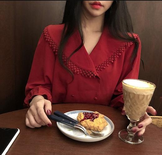 【服饰鞋包】春装新款chic气质显白花边大翻领双排扣衬衫女衬衣 商品图1